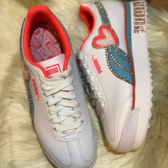 Puma Roma Amor Custom Sneakers - Picture 3 of 3